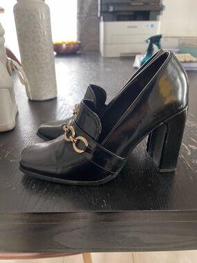 JustFab Black Patent Block Heel Loafers with Gold Chain